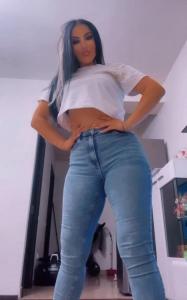 742048567: Chica busca chico en Asturias