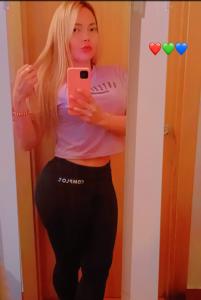 631092070: Chica busca chico en Murcia