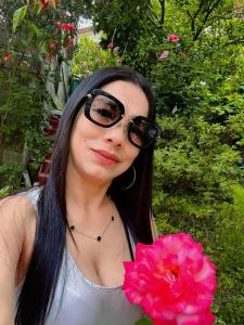 614651427: Chica busca chico en Pontevedra