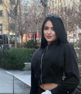 613303088: Chica busca chico en Madrid