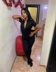 631628066: Chica busca chico en Barcelona
