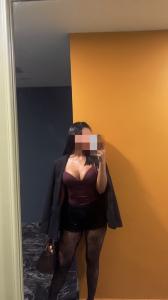 614457189: Chica busca chico en Madrid