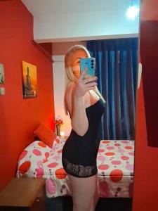 632989141: Chica busca chico en Soria