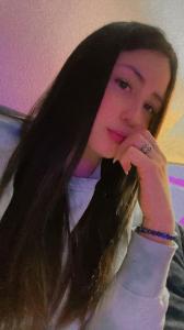 613308459: Chica busca chico en Alicante