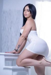 634802987: Chica busca chico en Barcelona