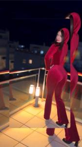 607479662: Chica busca chico en Barcelona