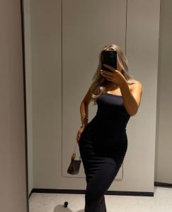 614818749: Chica busca chico en Sevilla