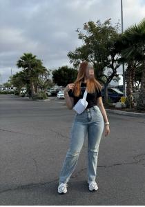 742082867: Chica busca chico en Barcelona