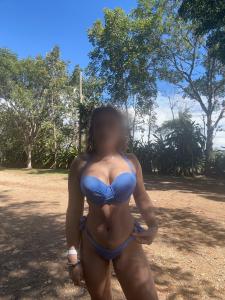 672544895: Chica busca chico en Pontevedra