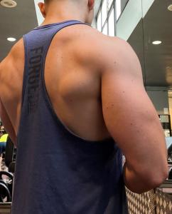 635571768: Chico busca chica en Barcelona