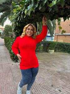 614091696: Chica busca chico en Madrid