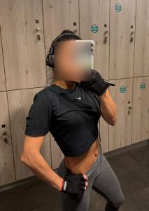 643856540: Chica busca chico en La Coruña