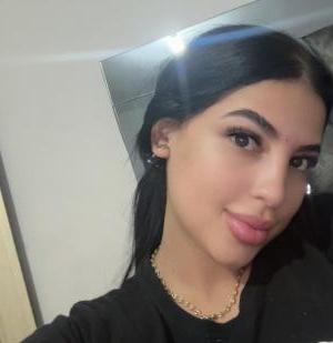 602598357: Chica busca chico en Cádiz