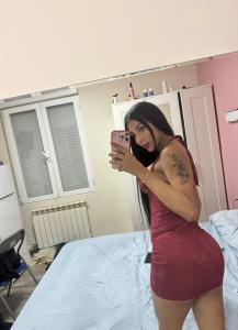 677684038: Travesti en Sevilla