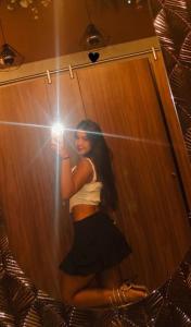 672877469: Chica busca chico en León