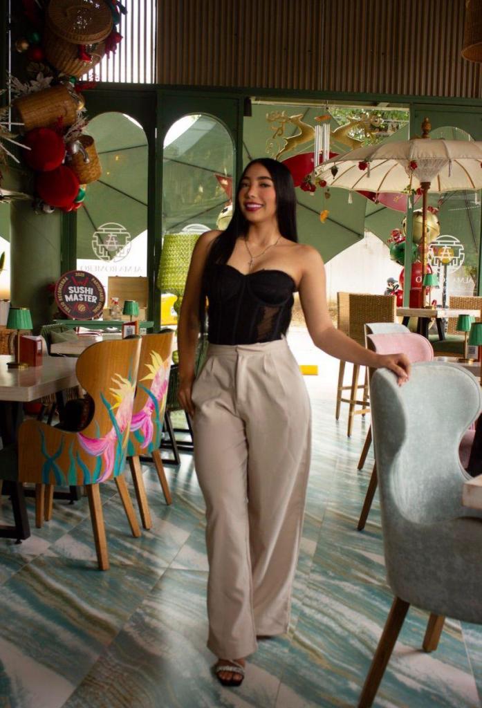 Chica busca chico en Málaga: Chica busca chico