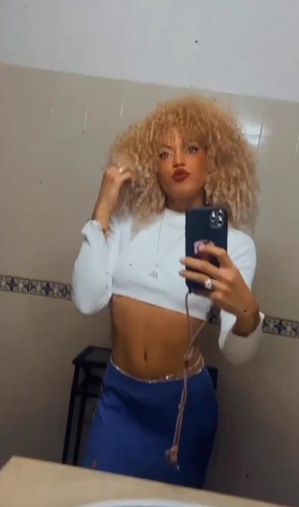 Chica busca chico en Almería: 