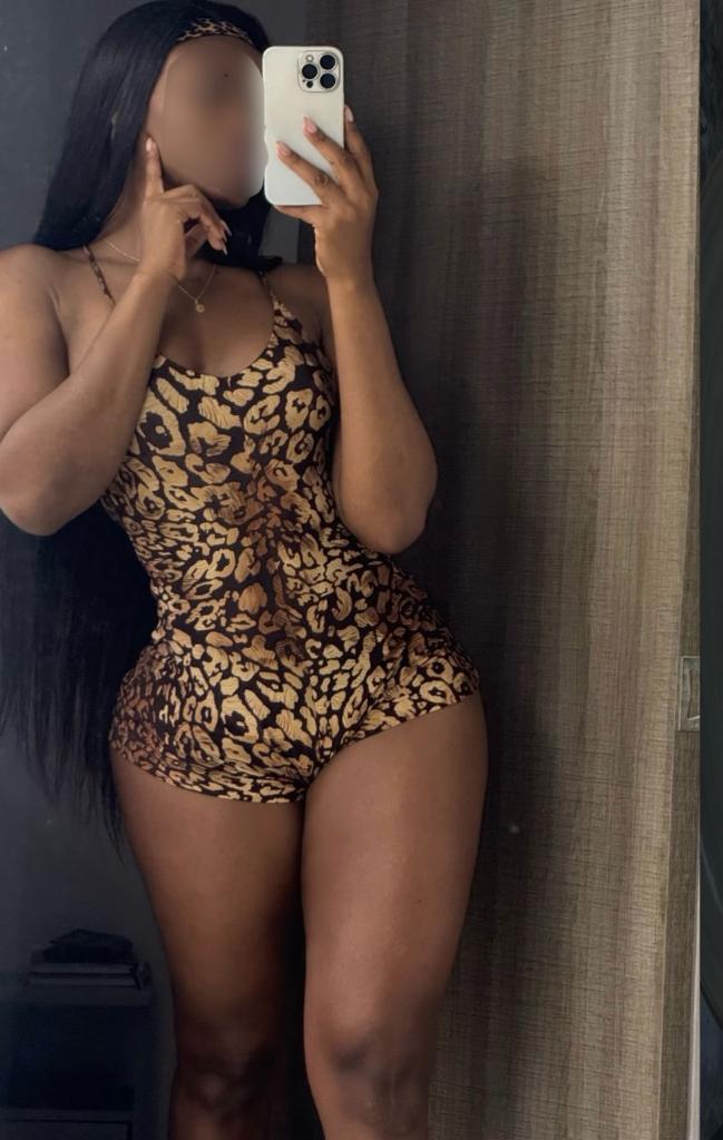 Chica busca chico en Sevilla: 