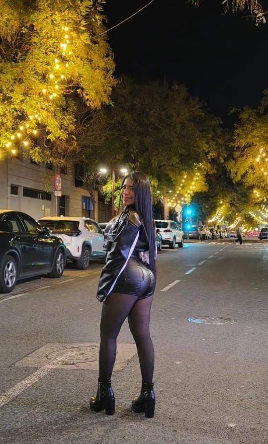 Chica busca chico en Sevilla: 