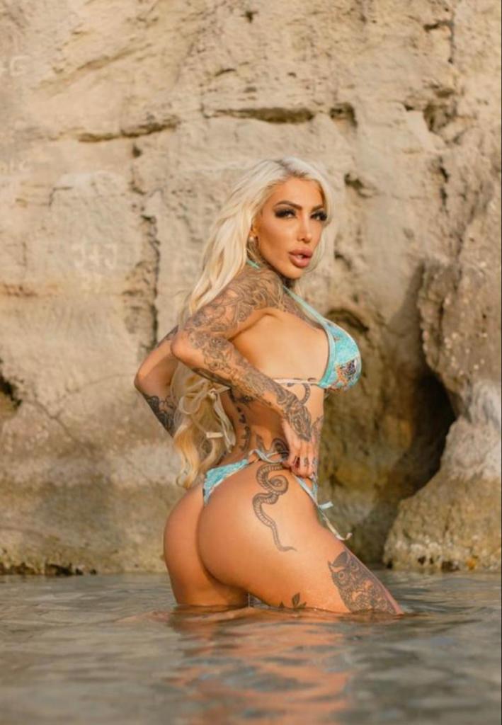 Chica busca chico en Mallorca: 