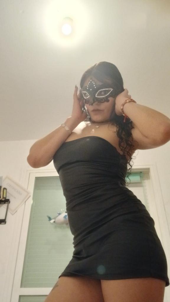 614584243: Chica busca chico en Córdoba