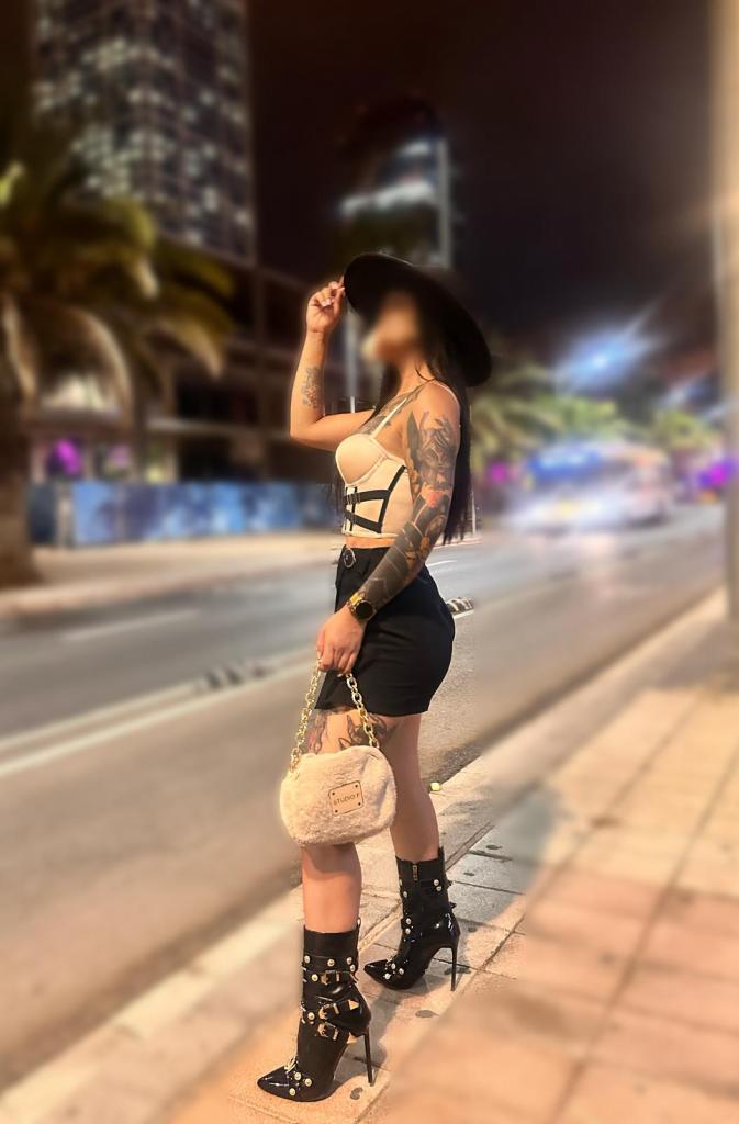 Chica busca chico en Lérida: 