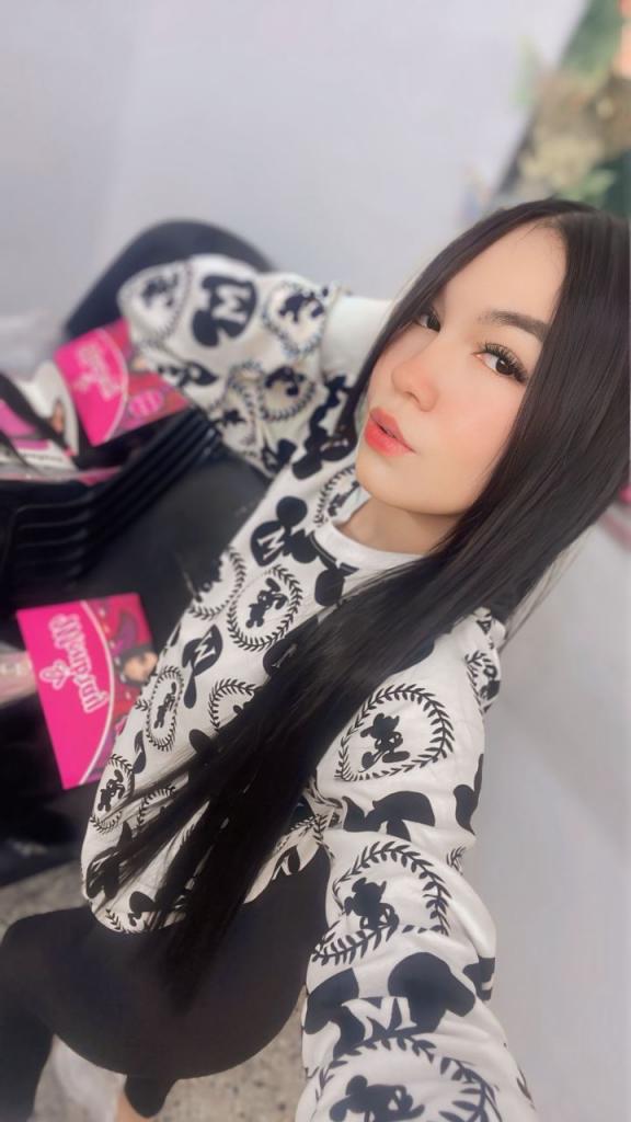 671278505: Chica busca chico en Huelva