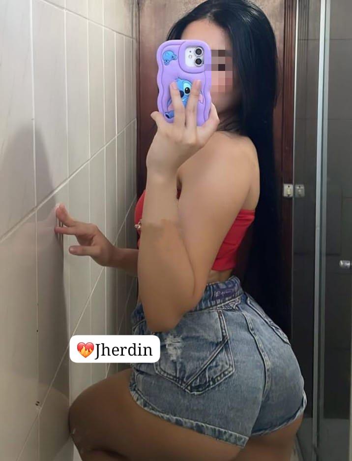 672920759: Chica busca chico en León