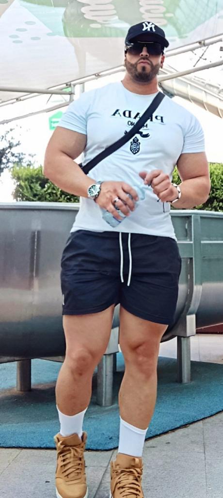 Chico busca chica en Castellón: 