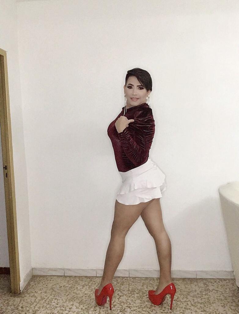 Chica busca chico en Sevilla: 