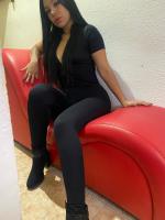 631628066: Chica busca chico en Barcelona