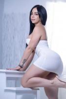 634802987: Chica busca chico en Barcelona