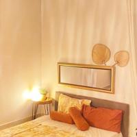 742031846: Chica busca chico en Madrid