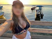 672544895: Chica busca chico en Pontevedra