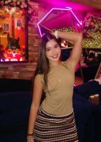 672877469: Chica busca chico en León