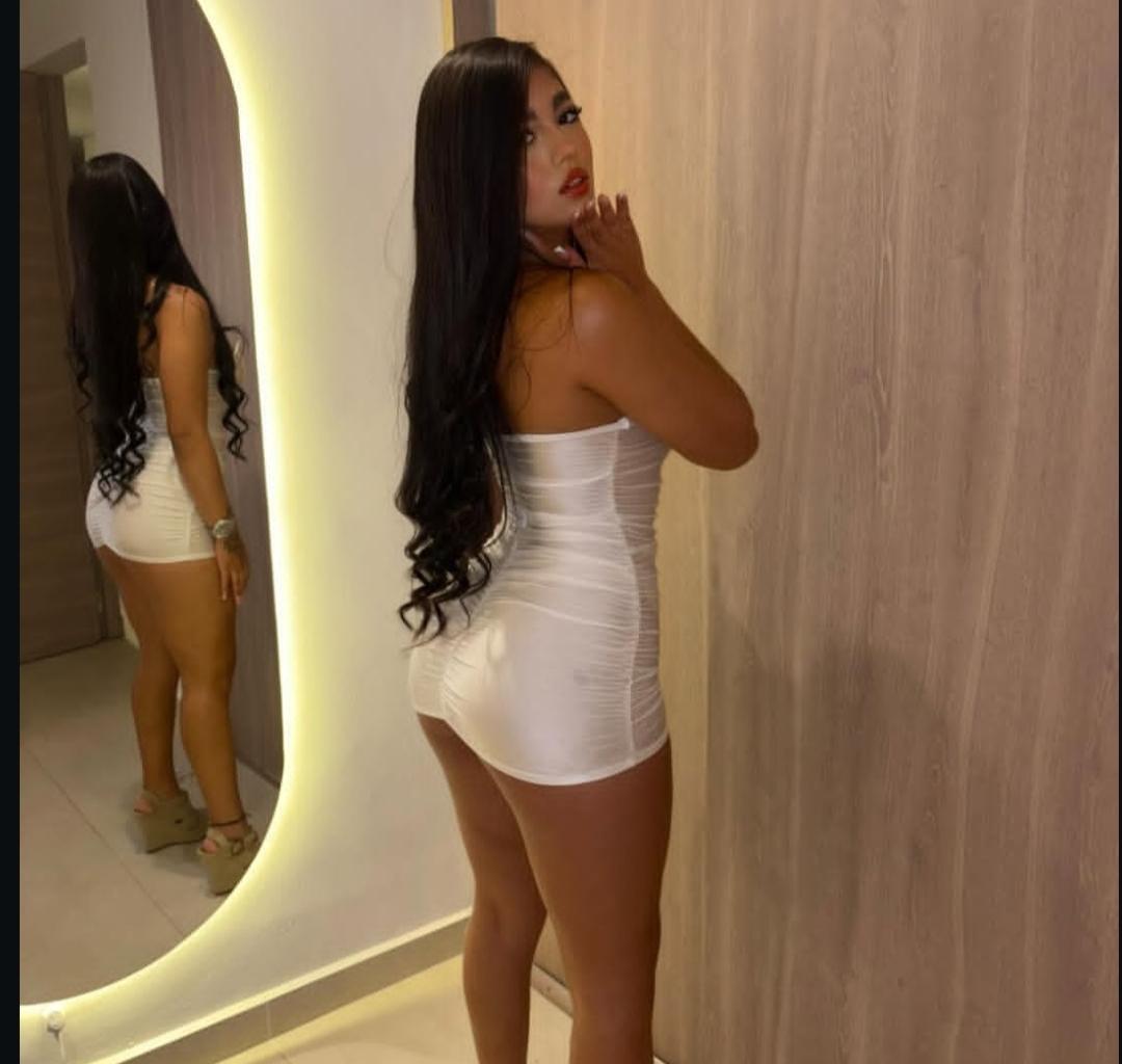 Chica busca chico en Almería: 
