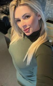 Chica busca chico en La Coruña: 