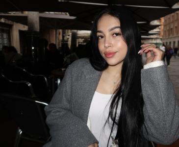 Chica busca chico en Granada: 