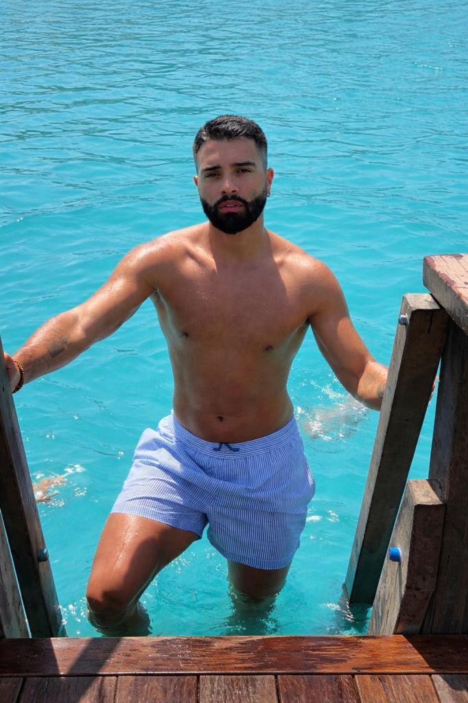 Chico busca chica en La Coruña: 