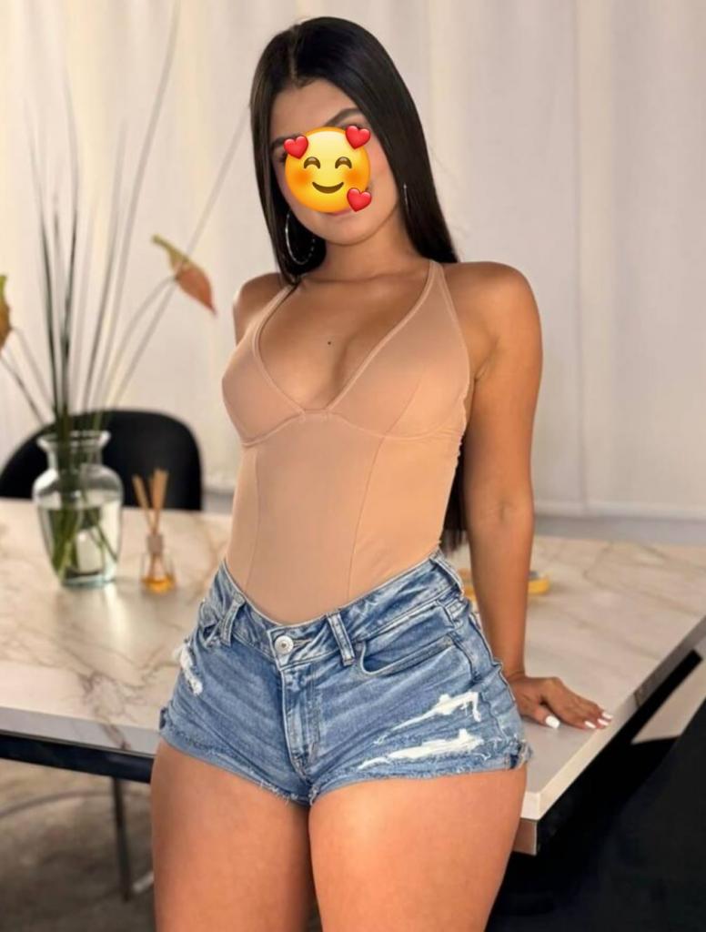 667098431: Chica busca chico en Cádiz