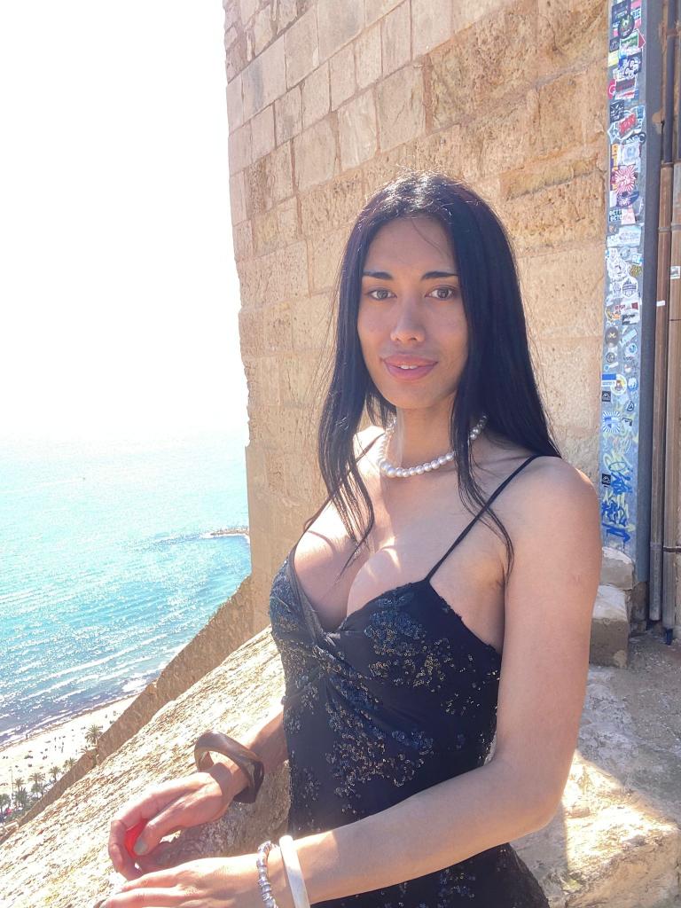 634301586: Transexual en Alicante