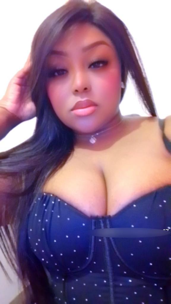 658139399: Chica busca chico en Málaga