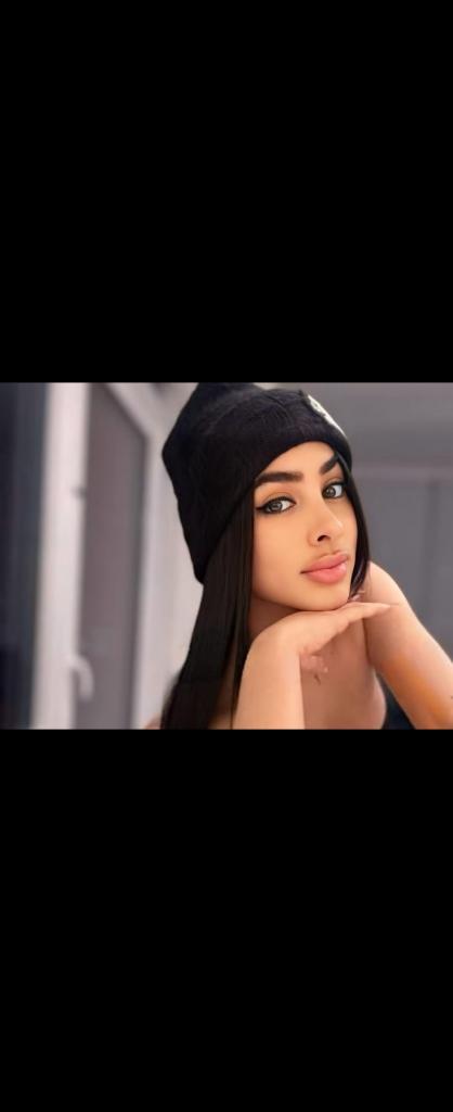 Chica busca chico en Almería: 