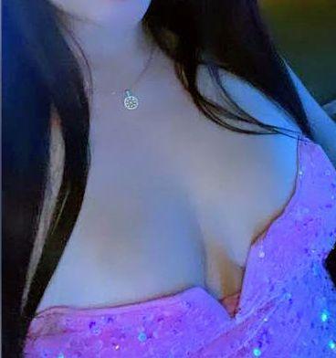 Chica busca chico en Sevilla: 