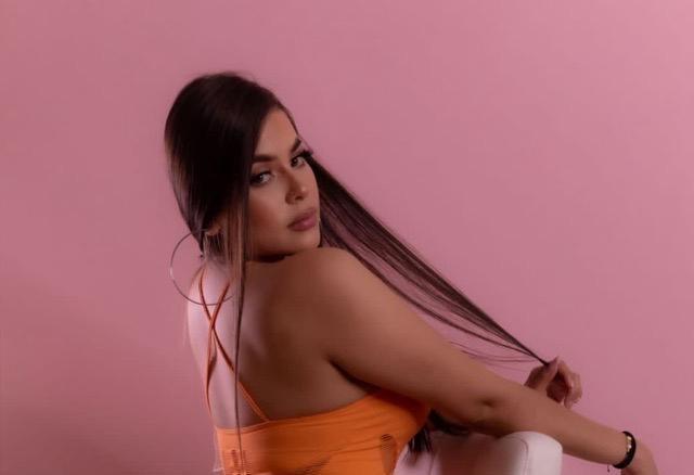 Chica busca chico en Málaga: Chica busca chico