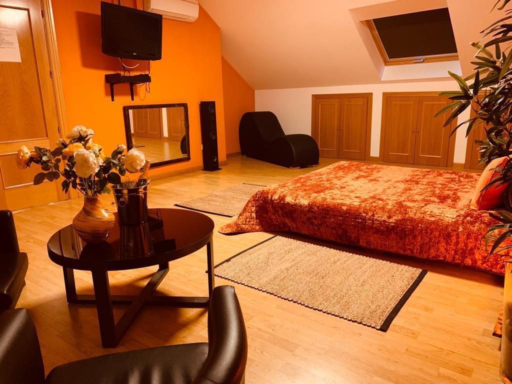 Chica busca chico en Madrid: 