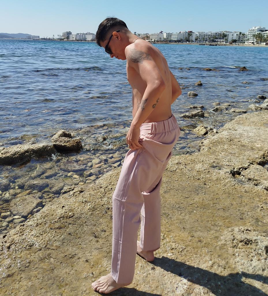 Chico busca chica en Ibiza: 