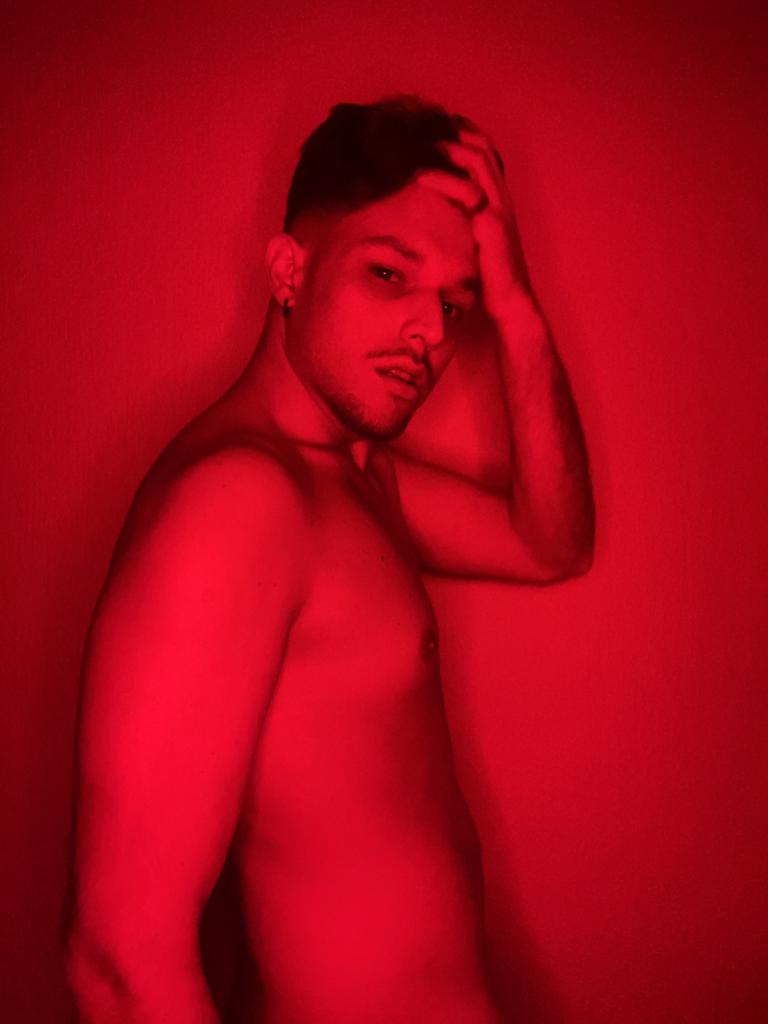 Chico busca chica en Huelva: 