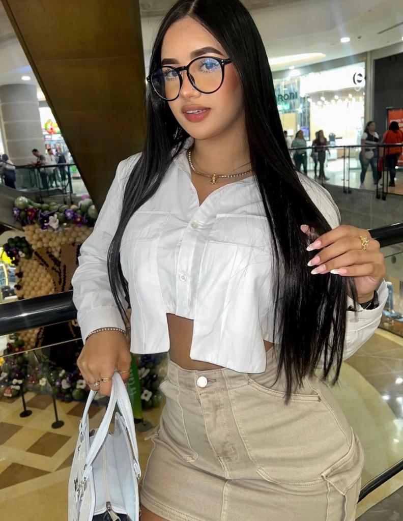 Chica busca chico en Cádiz: 