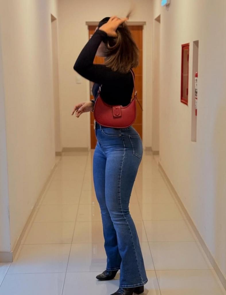 Chica busca chico en Cádiz: 